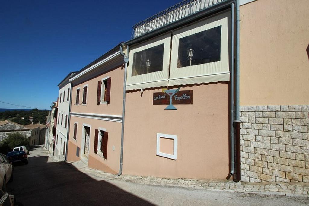 Apartments Papilon Vrsar Bagian luar foto